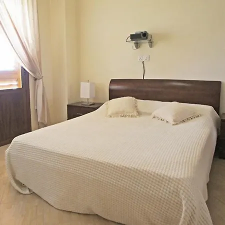 Dorothy Ayia Napa